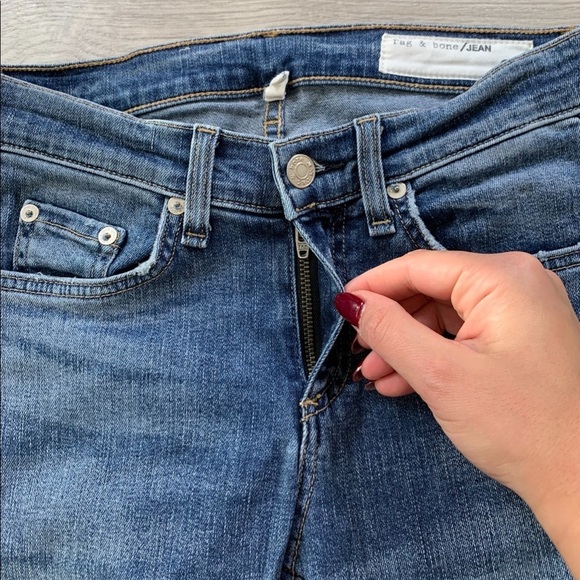 Rag & Bone 9 Inch Skinny Ward Jeans - Picture 6 of 13